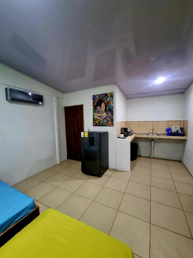 Ballena Oasis Homes อูวีตา ภายนอก รูปภาพ