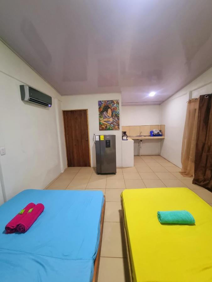 Ballena Oasis Homes อูวีตา ภายนอก รูปภาพ